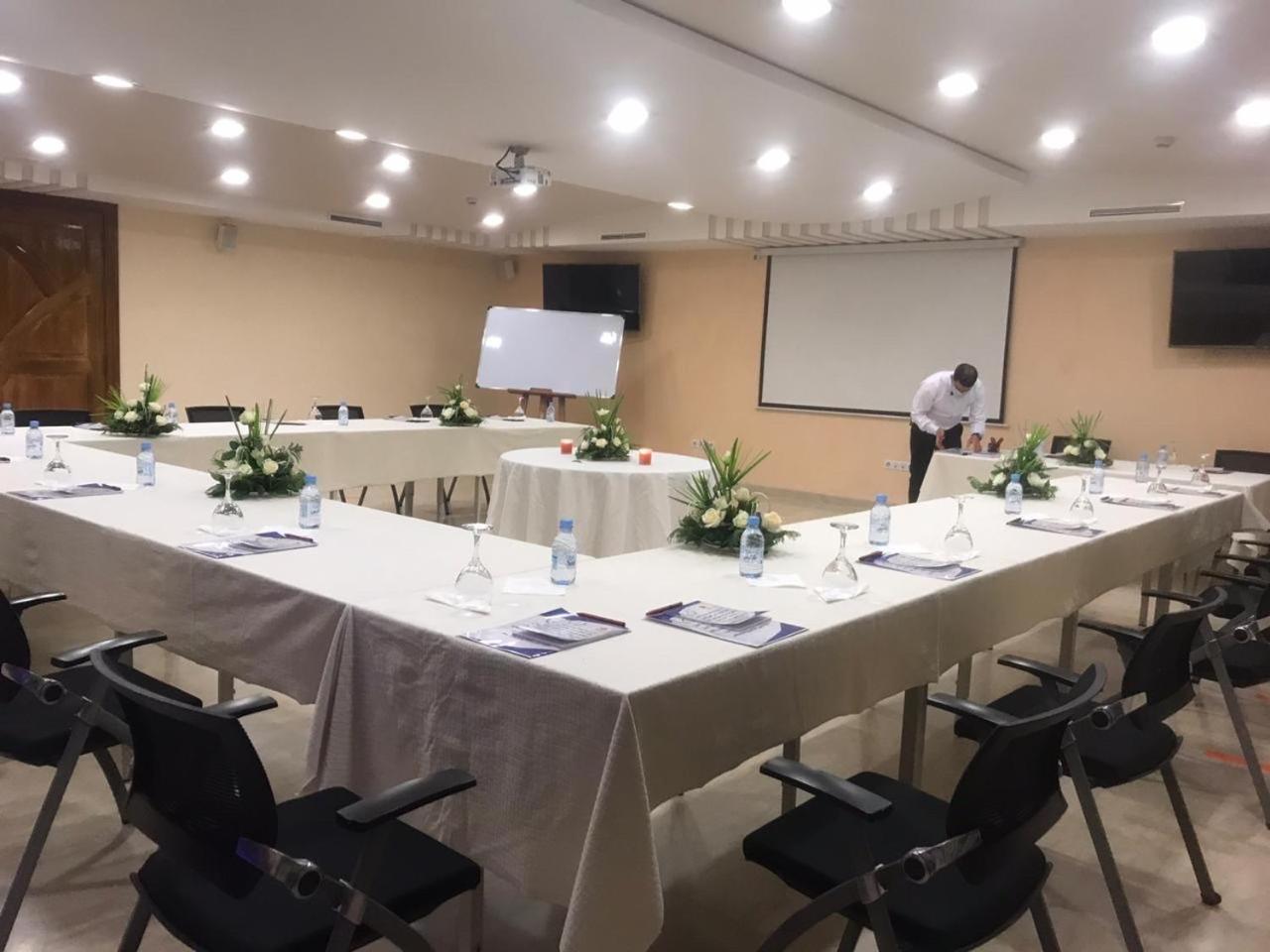 Hotel Malta Мекнес Экстерьер фото